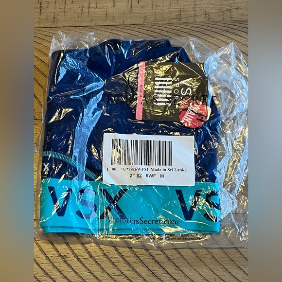 Victoria's Secret Sports Bra Bundle (5) All NWT Small Medium 34A - Picture 11 of 12